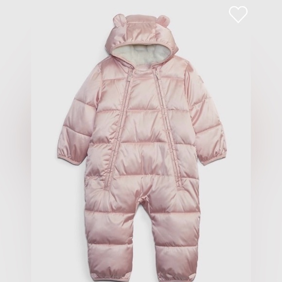 NWT Baby Gap water resistant fleece-lined puffer in light pink. 12-18 months